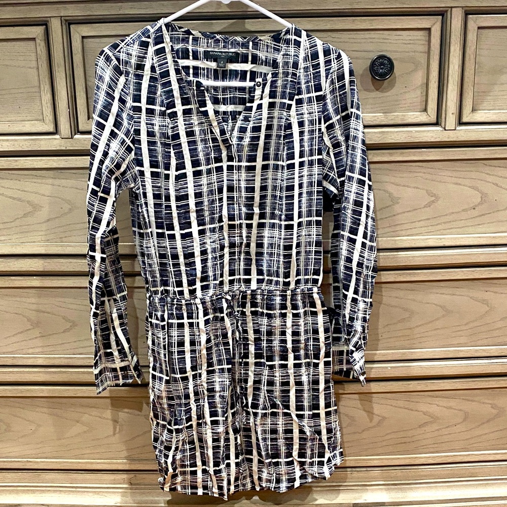 Banana Republic Navy and White Long Sleeve Dress